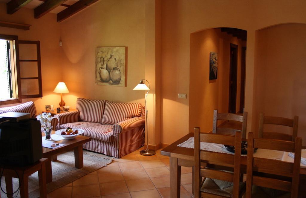 Finca Son Sampoli - Agroturismo Son Sampoli Apartment Llucmajor  Room photo